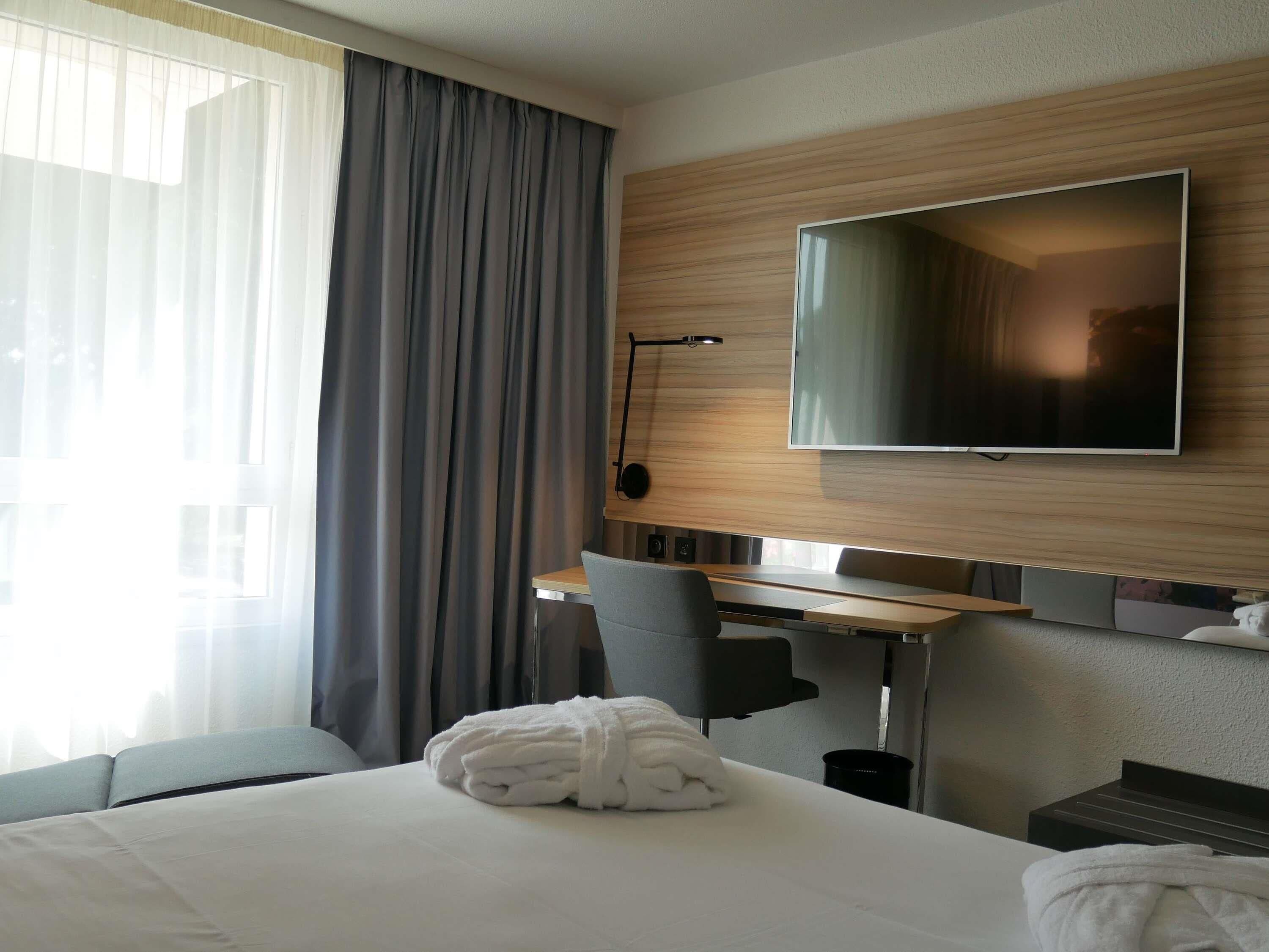 Quarto clássico, 1 cama de casal e sofá-cama | Roupas de cama premium, frigobar, cofres nos quartos, escrivaninha
