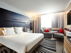Habitación superior, 1 cama doble con sofá cama | 1 dormitorio, ropa de cama de alta calidad, minibar y caja fuerte