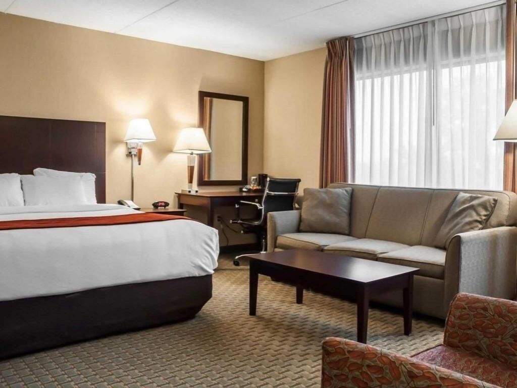 Desk, iron/ironing board, free cots/infant beds, free WiFi