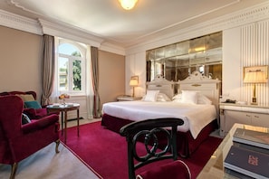 Premium bedding, down duvets, minibar, in-room safe