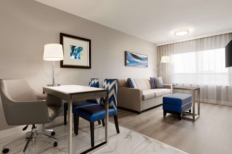 Embassy Suites by Hilton Toronto Airport - Image 40