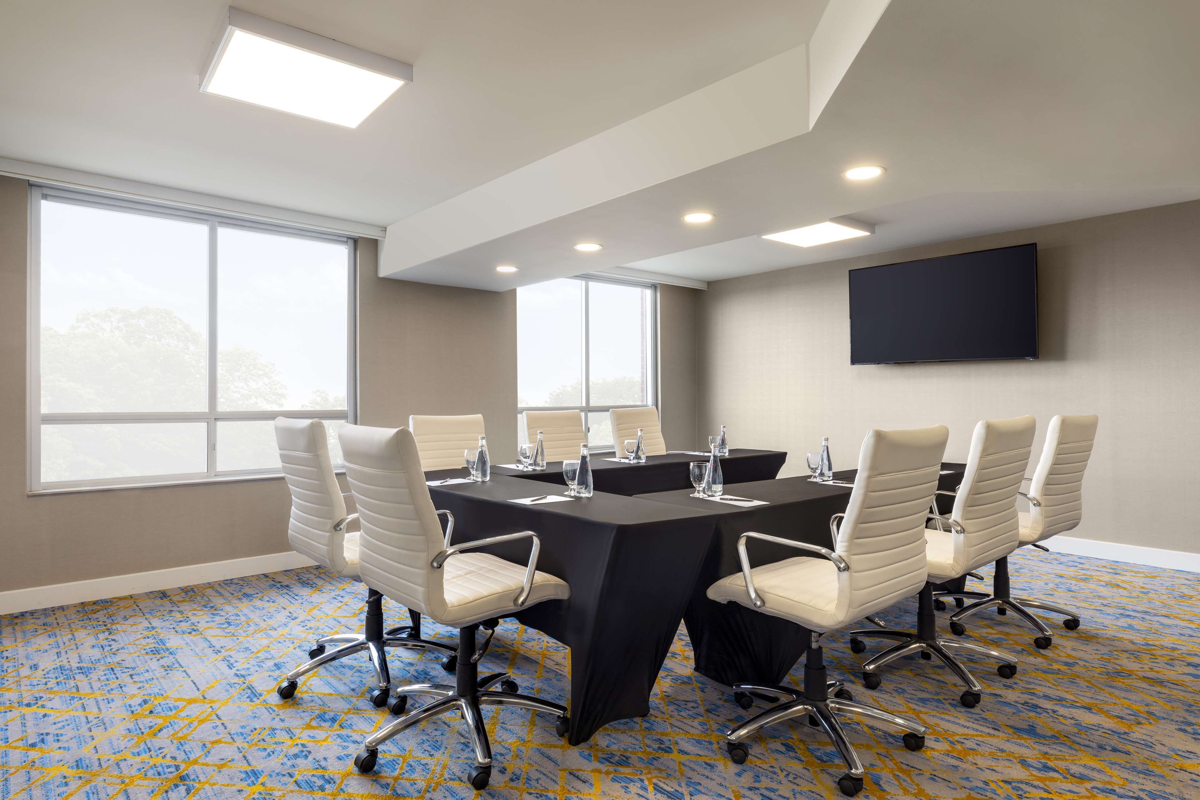 Foto - Embassy Suites By Hilton Toronto Airport