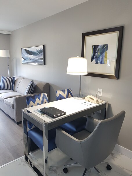 Embassy Suites by Hilton Toronto Airport - Image 52