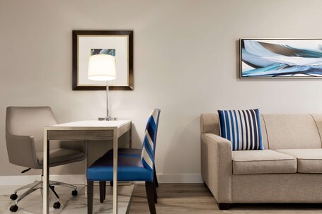 Embassy Suites by Hilton Toronto Airport - Image 43