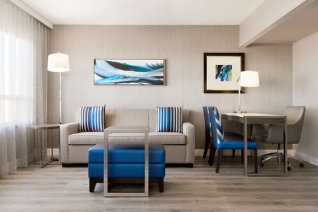 Embassy Suites by Hilton Toronto Airport - Image 38