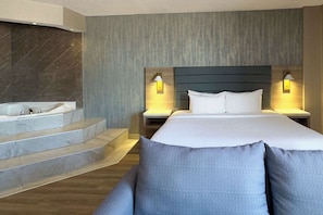 Suite, 1 King Bed, Non Smoking | 1 bedroom, in-room safe, desk, laptop workspace