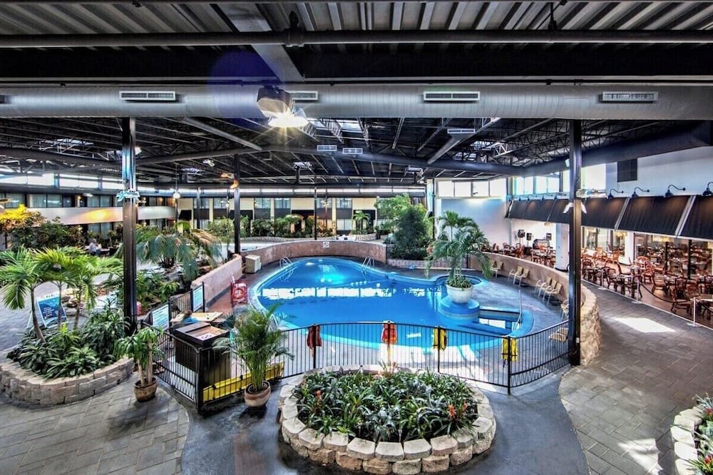 Radisson Hotel Montreal Airport