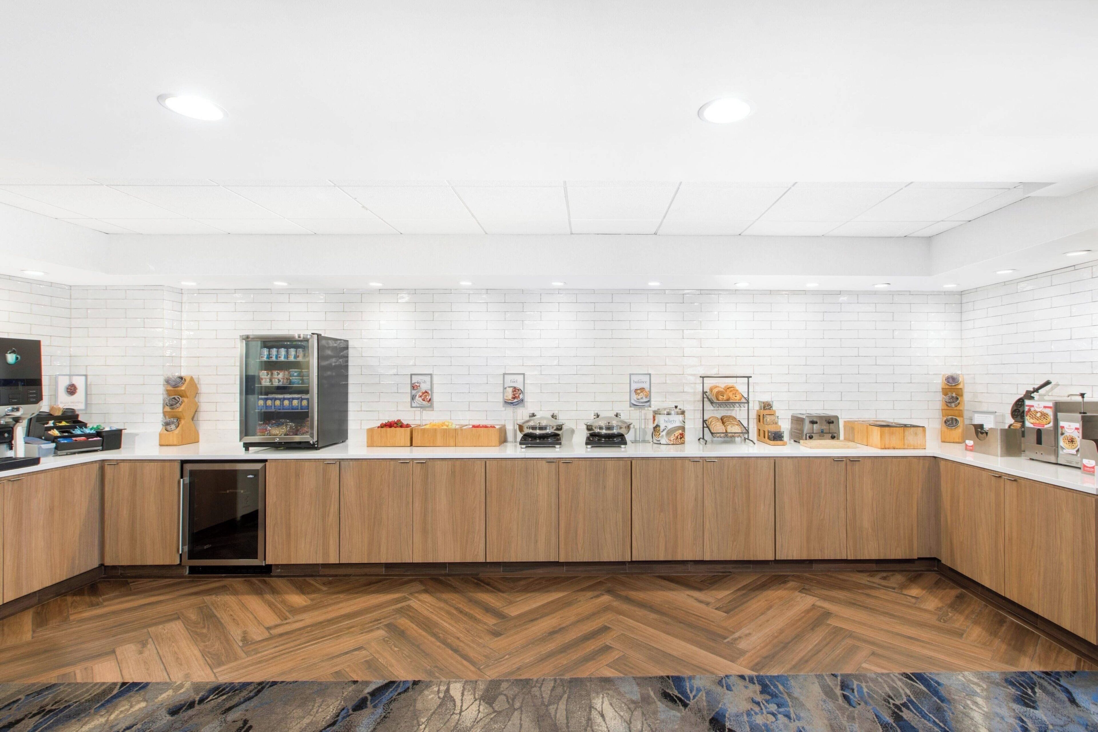 free daily continental breakfast