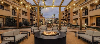 Courtyard by Marriott Tucson Airport
