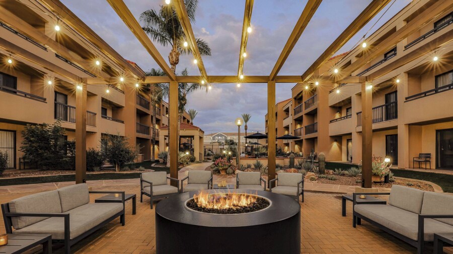 Courtyard by Marriott Tucson Airport