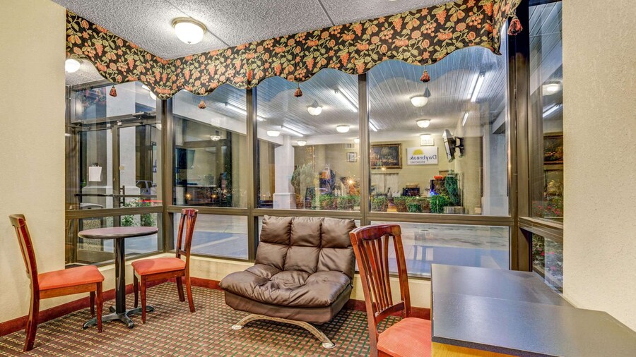 Days Inn by Wyndham Hernando