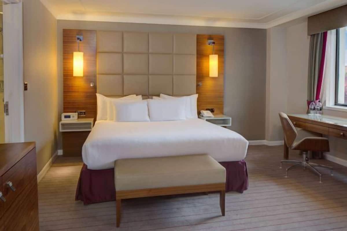 1 bedroom, hypo-allergenic bedding, in-room safe, desk