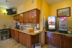 Desayuno continental incluido todos los días