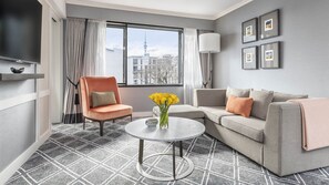 Literie de qualité supérieure, coffres-forts dans les chambres, bureau