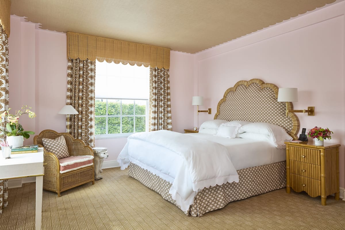 Egyptian cotton sheets, premium bedding, down duvets, pillow-top beds