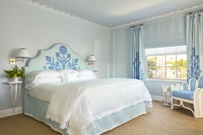 Egyptian cotton sheets, premium bedding, down duvets, pillow-top beds - The Colony Hotel Palm Beach (Palm Beach)
