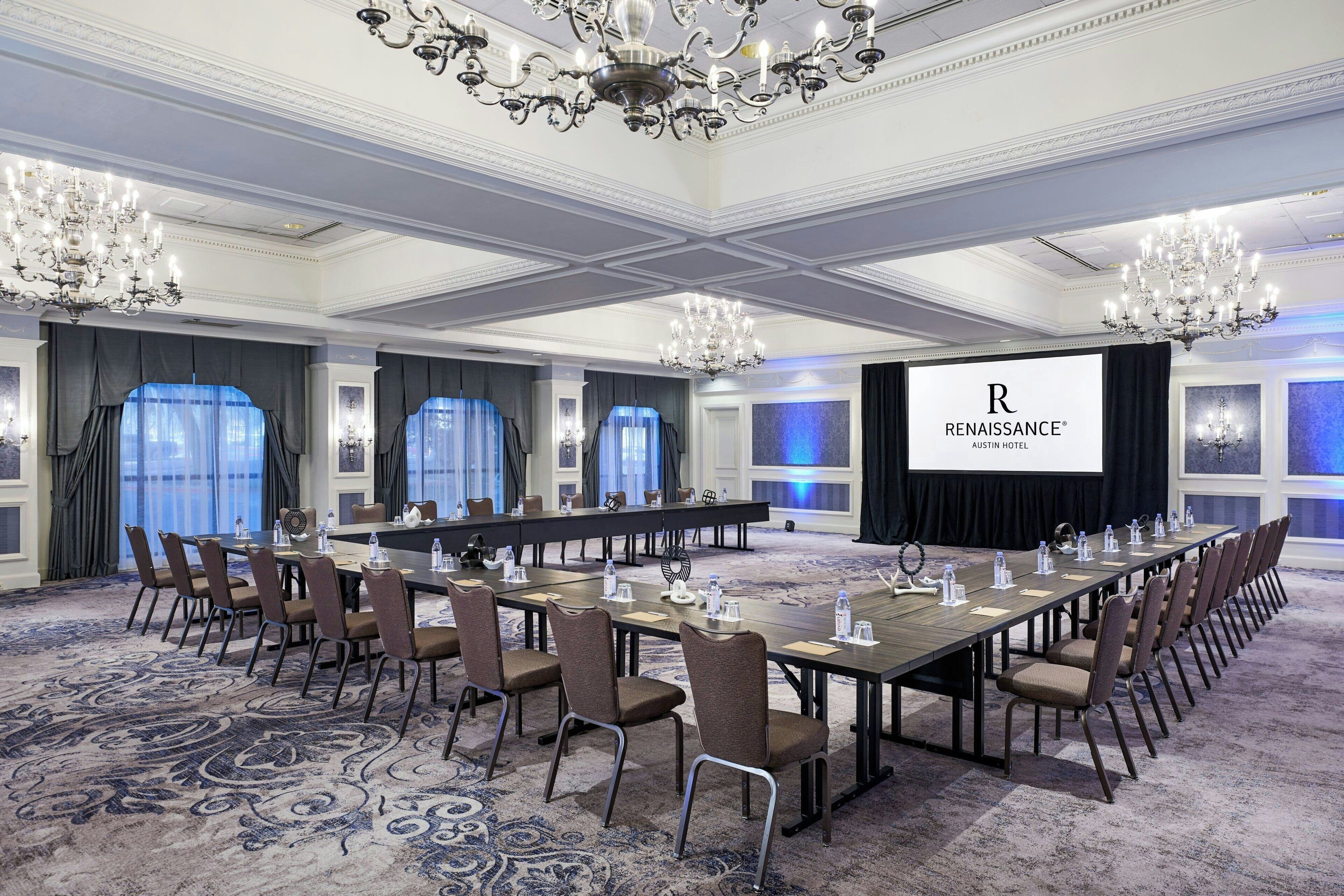 Photo - Renaissance Austin Hotel