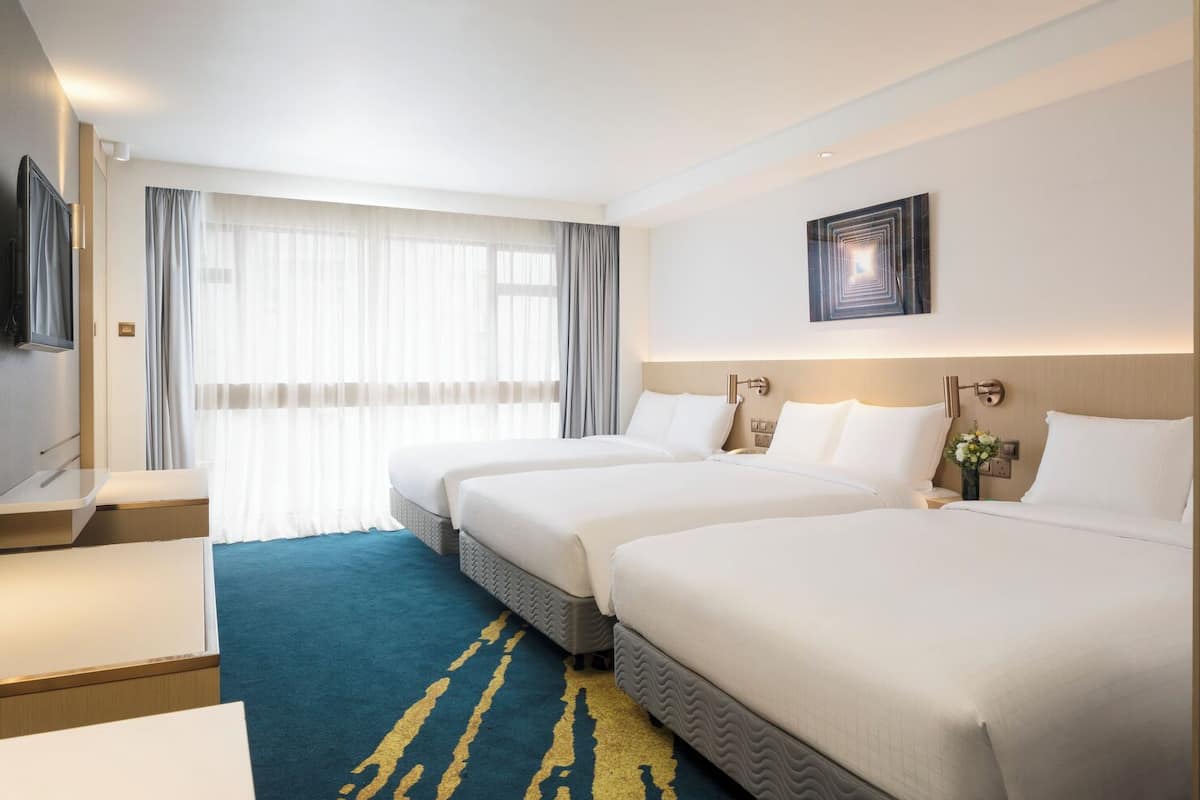 Family Room, Multiple Beds (Family)