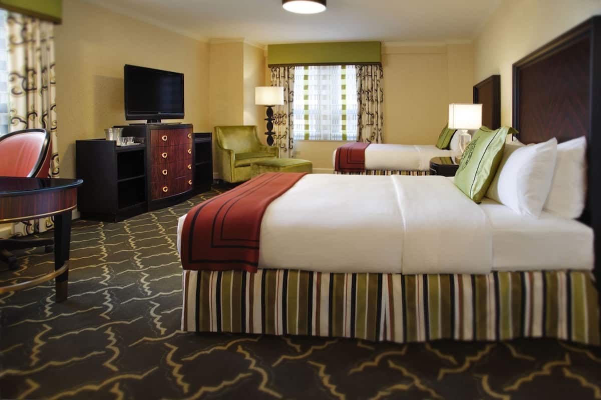 Hochwertige Bettwaren, Pillowtop-Betten, Minibar, Zimmersafe