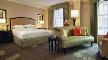 Deluxe Room -1 King Bed | Living area | 37-inch TV with cable channels, video-game console, pay movies