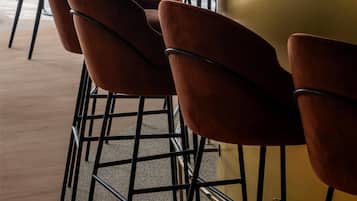 Breakfast, lunch, dinner served; French cuisine