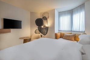 Biancheria da letto di alta qualità, minibar, cassaforte in camera