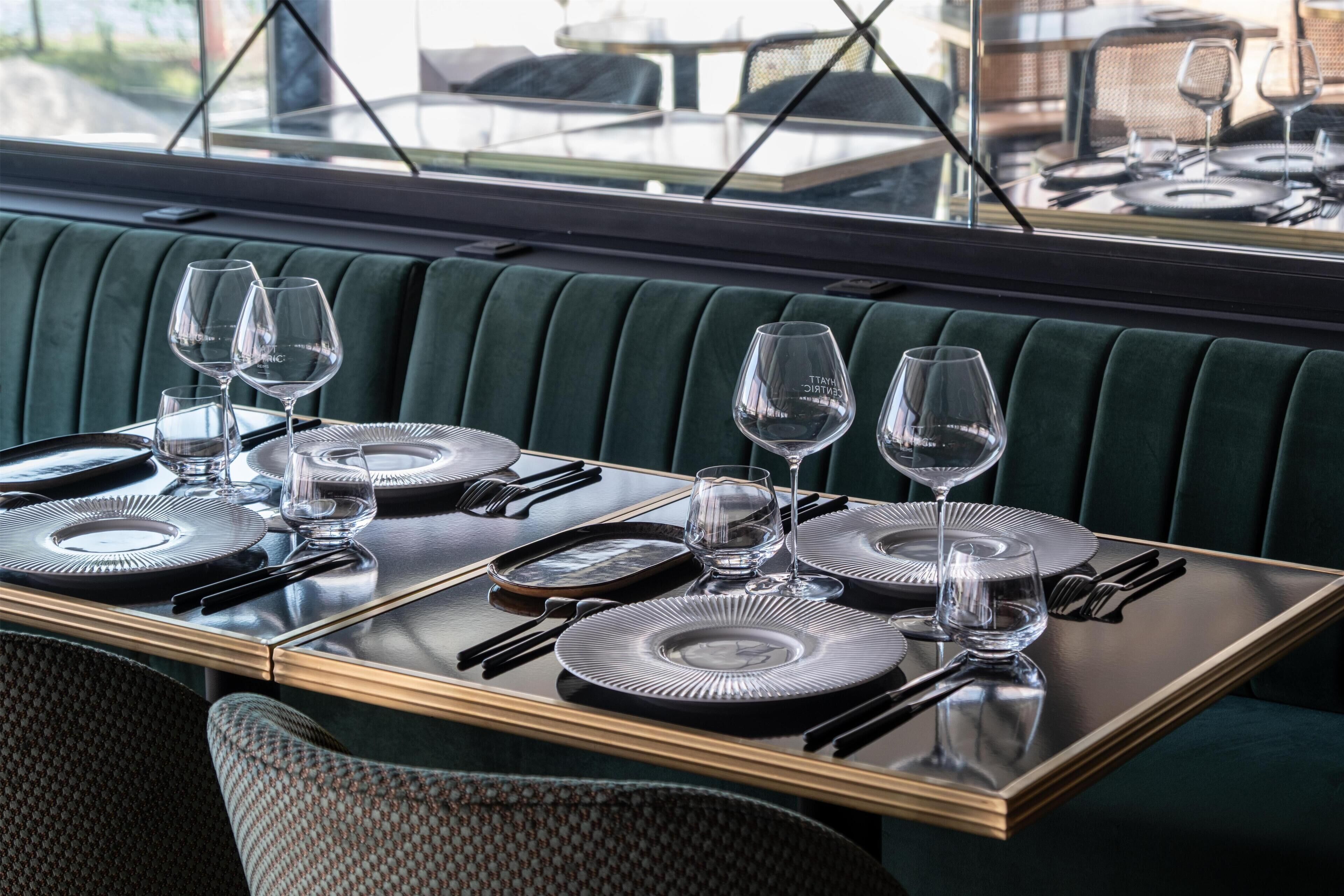 Se sirven desayunos, almuerzos, cenas y cocina francesa 