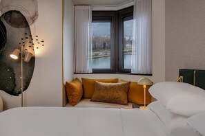 Hochwertige Bettwaren, Minibar, Zimmersafe, Verdunkelungsvorhänge