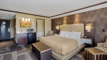 Standard Room, 1 King Bed, Non Smoking (Walk-in Shower) | Hypo-allergenic bedding, individually furnished, desk, laptop workspace