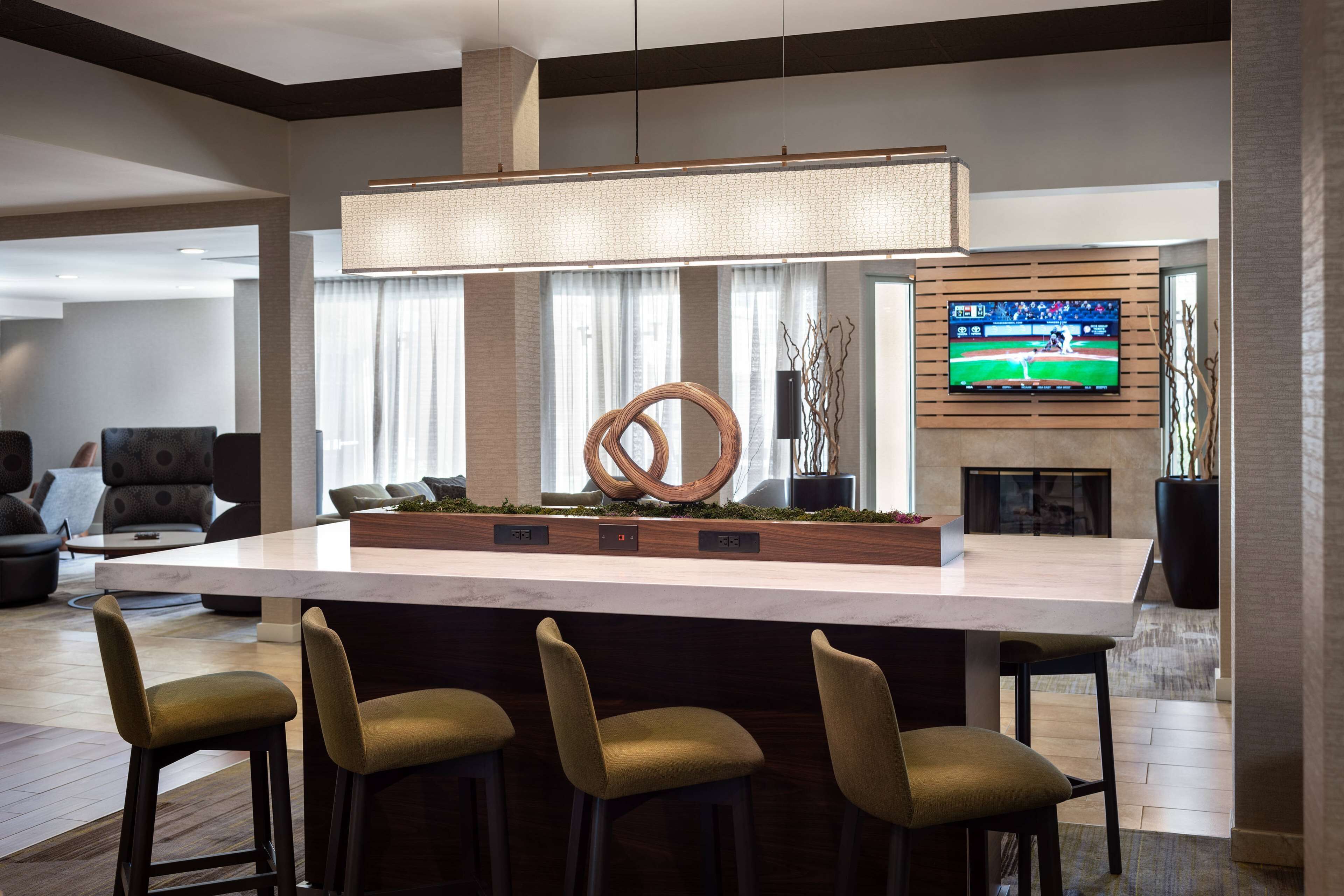 breakfast and dinner served