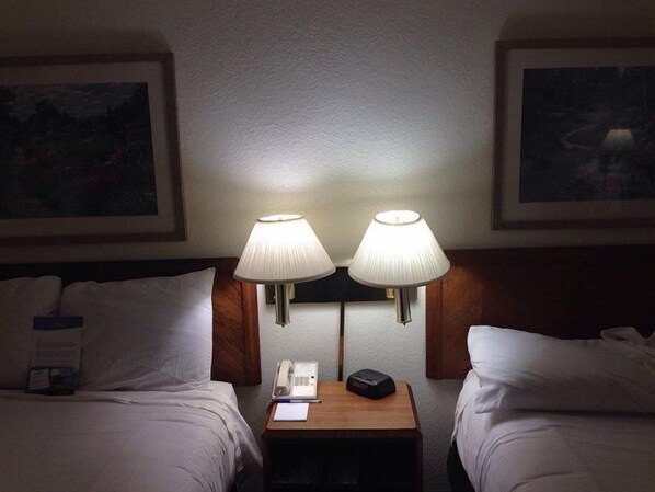 Iron/ironing board, free cribs/infant beds, free rollaway beds - Baymont by Wyndham Wilmington (Wilmington)