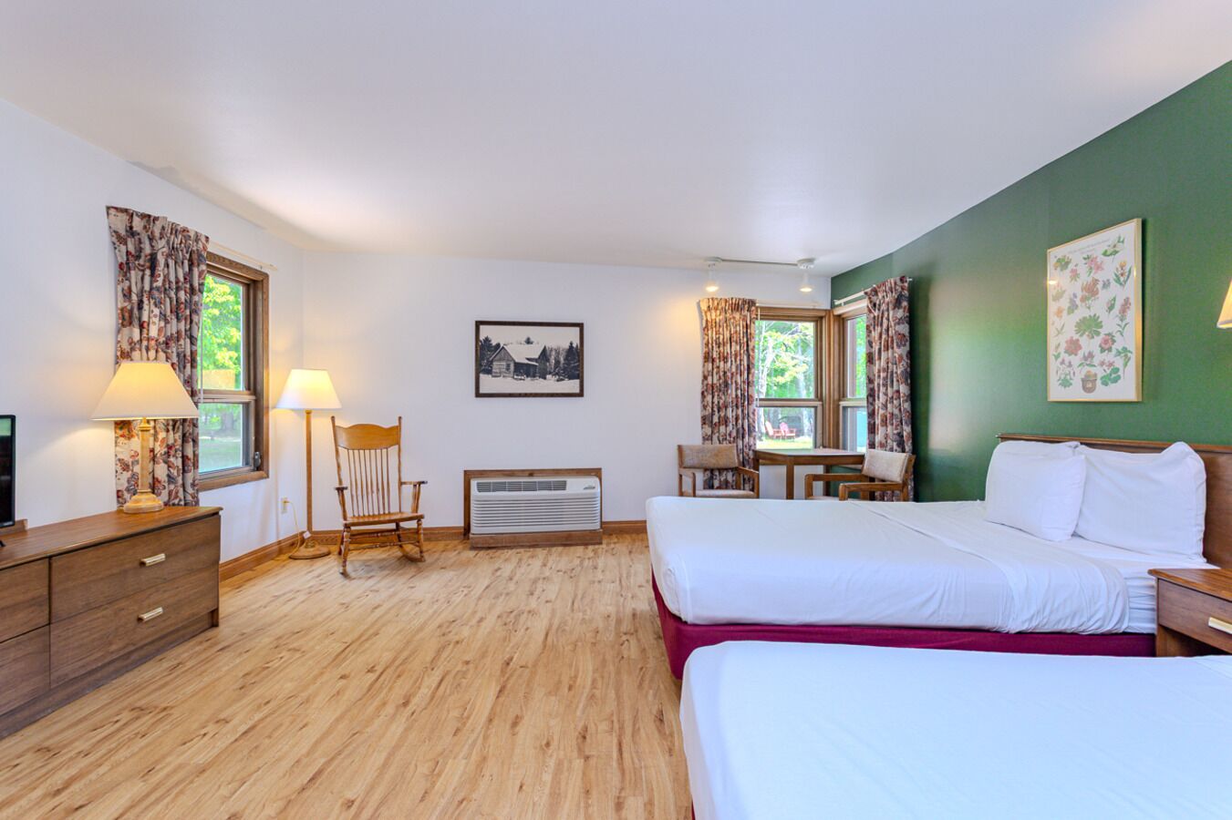 Habitación doble de uso individual | Cortinas blackout, tabla de planchar con plancha y wifi gratis 