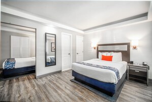 Double Room, 1 Bedroom | Premium bedding, in-room safe, desk, laptop workspace