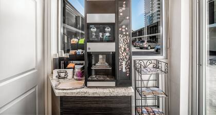 Inn at 50 at Long Beach Convention Center