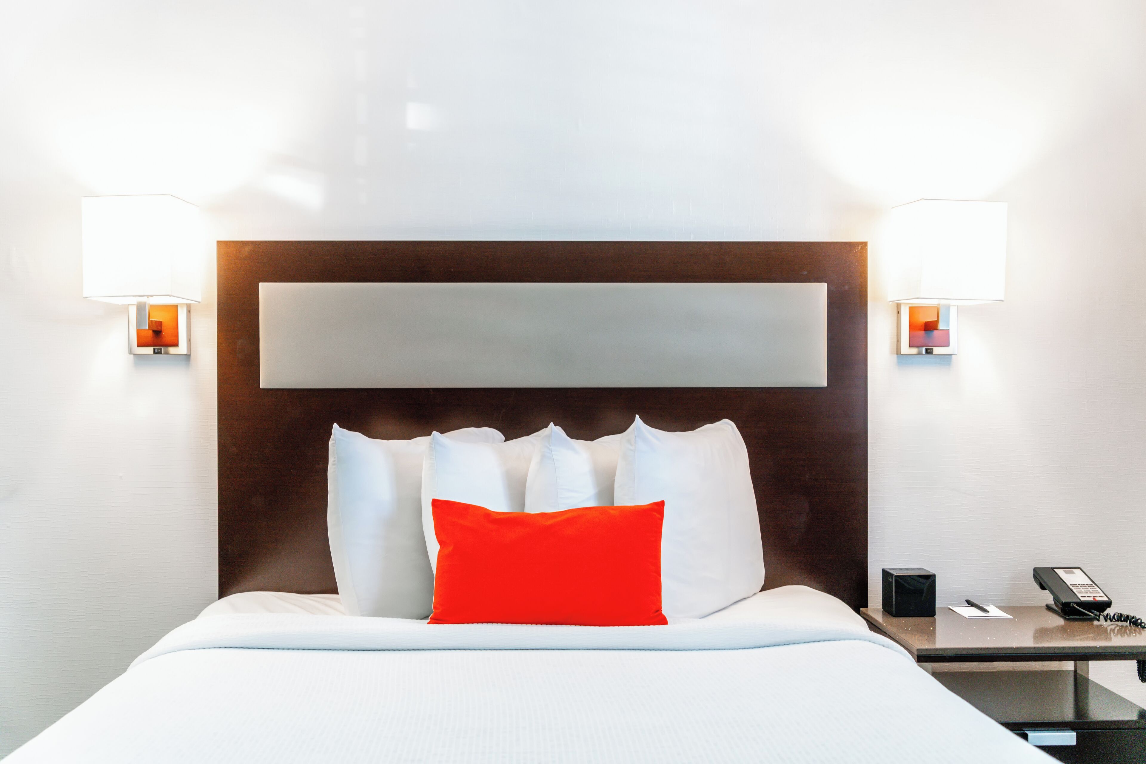 double room, 1 bedroom | premium bedding, in-room safe, desk, laptop workspace