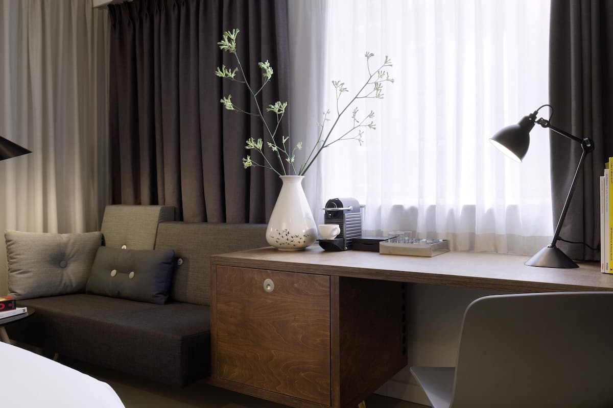 Chambre Deluxe, 1 trĂšs grand lit