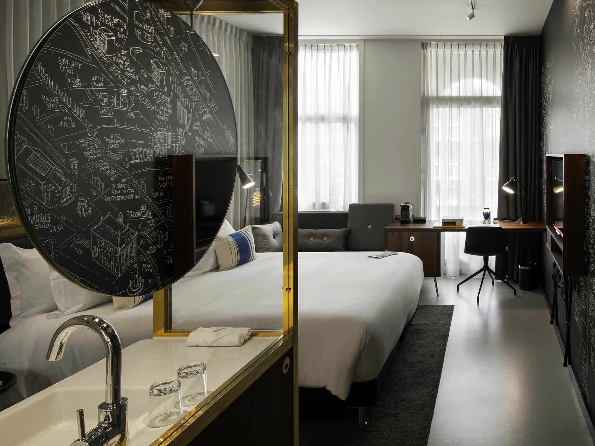 Habitación Deluxe, 1 cama de matrimonio grande | Sábanas italianas Frette y ropa de cama de alta calidad
