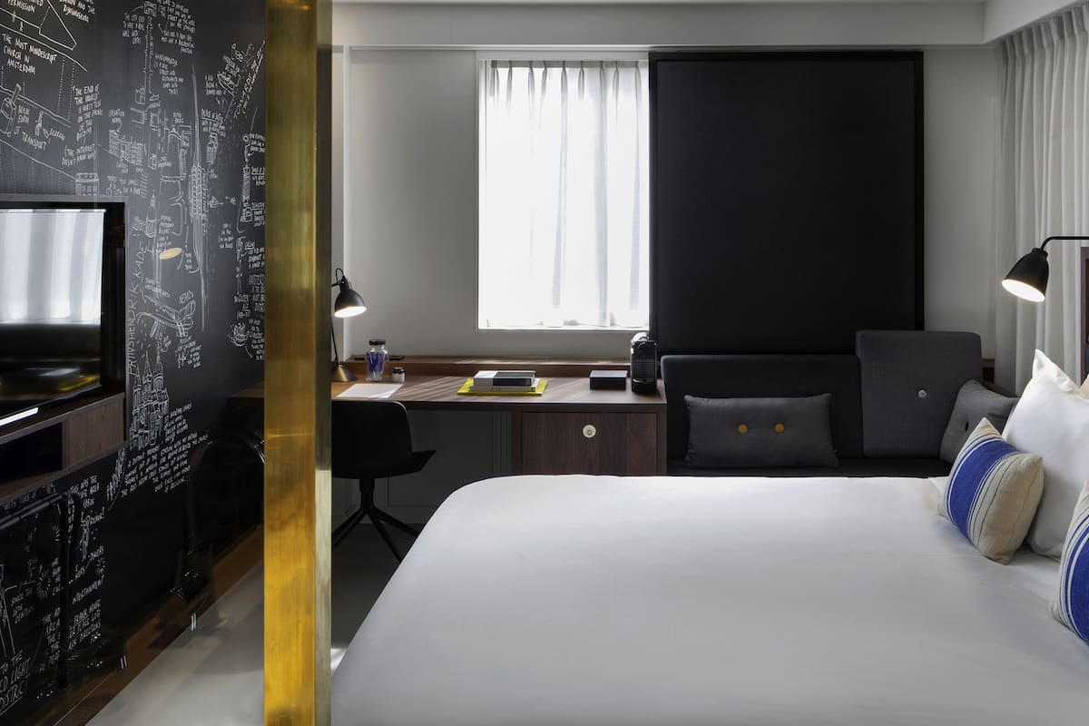 1 bedroom, Frette Italian sheets, premium bedding, down comforters