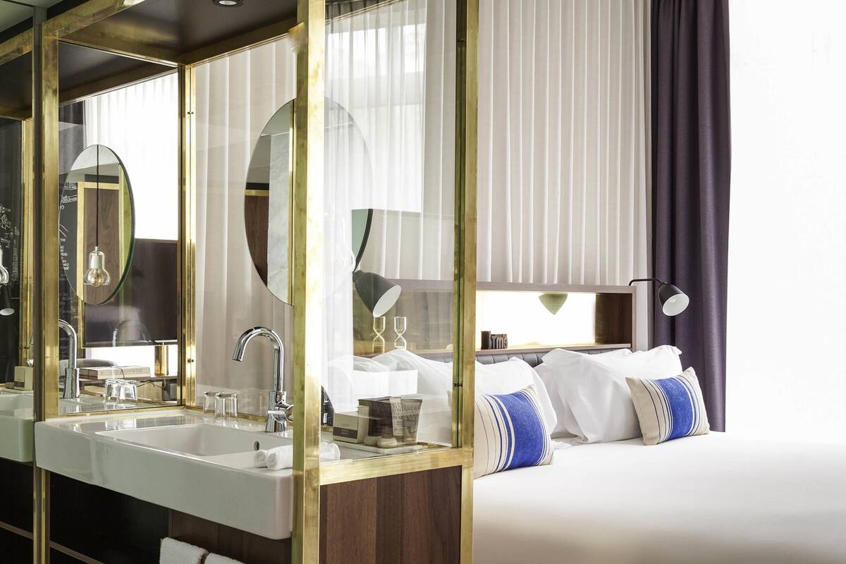 Junior Suite, 1 King Bed