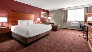 Deluxe Room, 1 King Bed, Non Smoking - Ramada by Wyndham Grand Forks (Grand Forks)