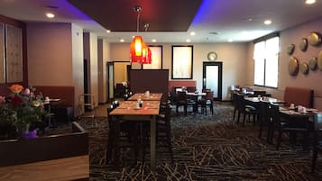 Free daily self-serve breakfast