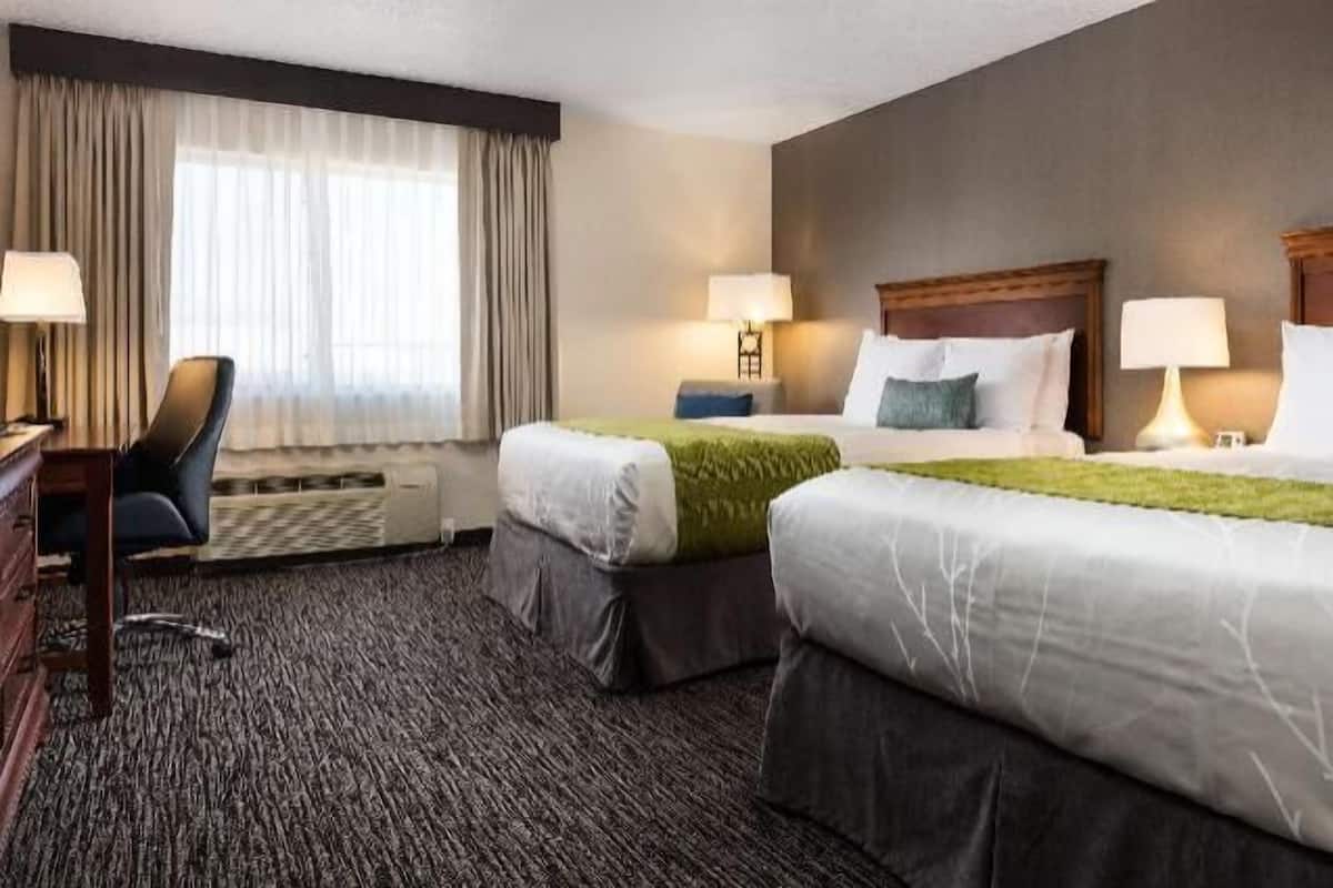 In-room safe, desk, laptop workspace, blackout curtains