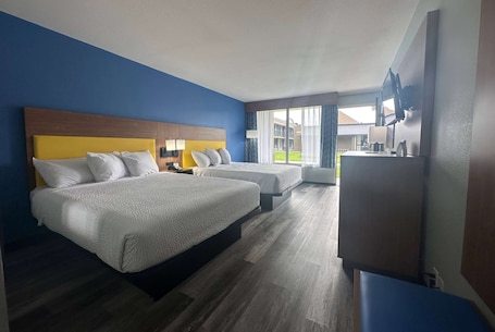 In-room safe, desk, iron/ironing board, free WiFi