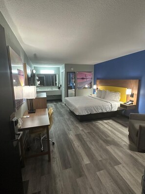 In-room safe, desk, iron/ironing board, free WiFi