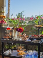 Desayuno buffet diario (ILS 70 por persona)