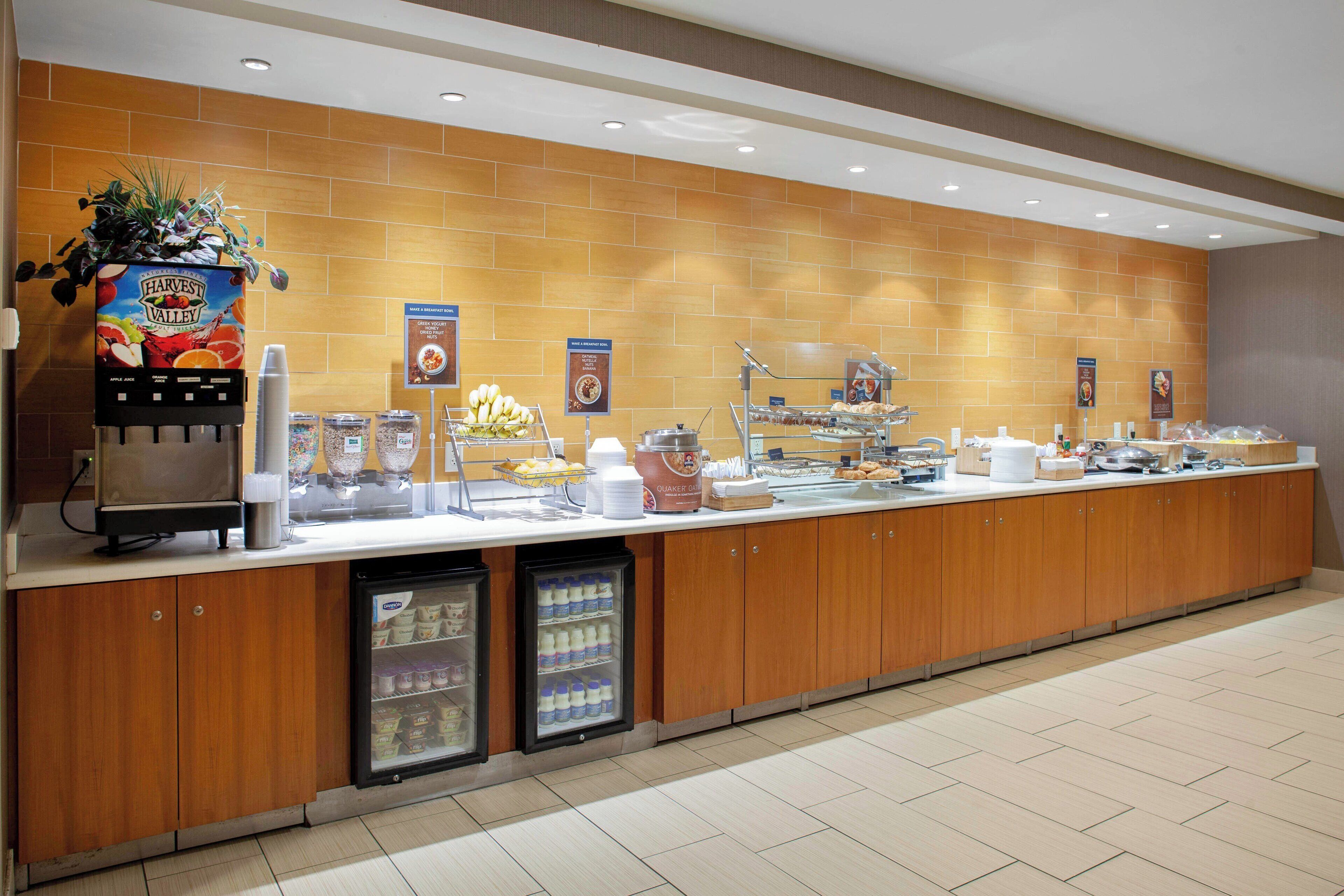 free daily continental breakfast