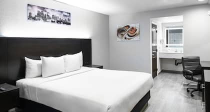 Hollywood Inn Express LAX