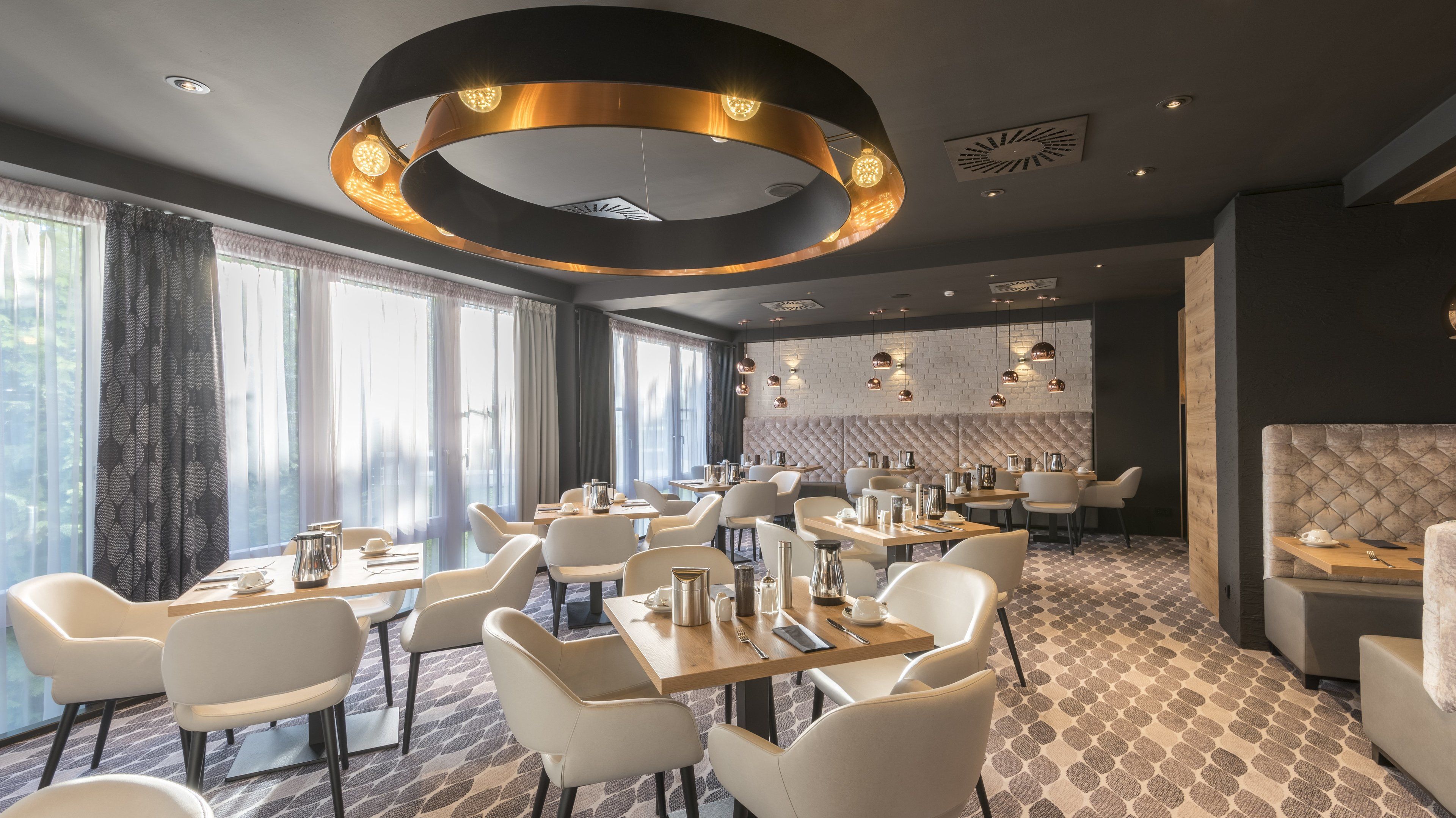 Frühstück und Abendessen