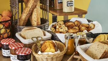 Daily buffet breakfast (EUR 12 per person)