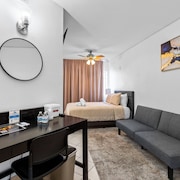 Travelsuites Inn